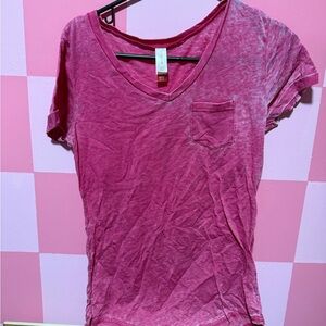 No Boundaries Fuchsia V-Neck Tee